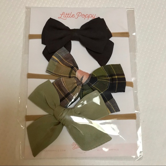 NWT Little Poppy Bow Set